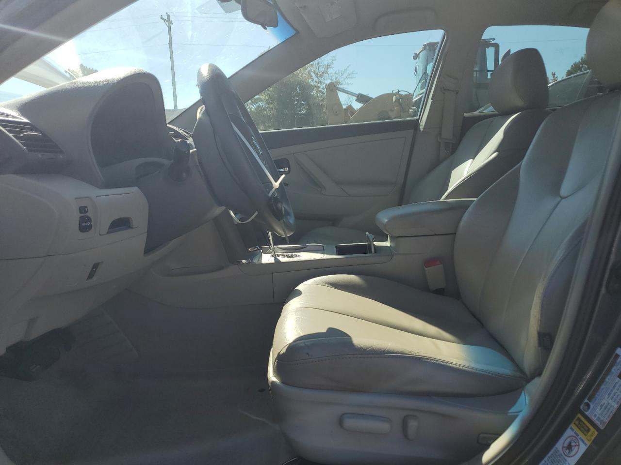 2010 TOYOTA CAMRY