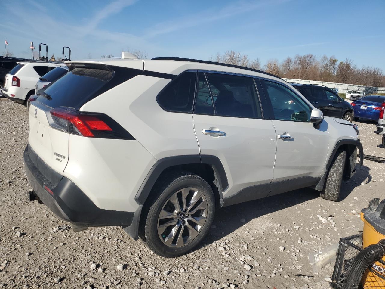 2019 TOYOTA RAV4