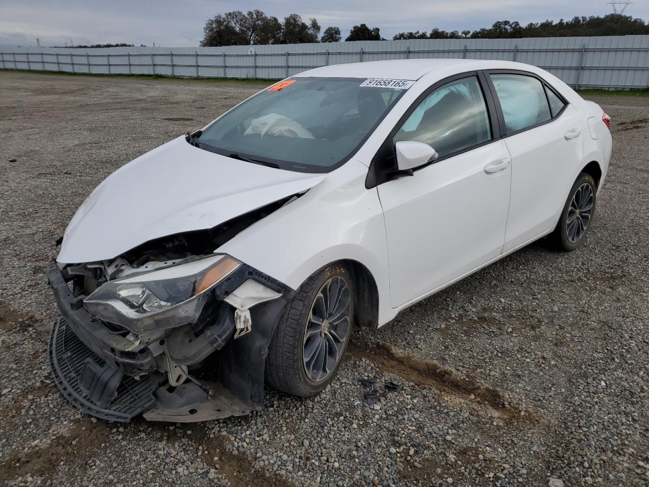 2015 TOYOTA COROLLA
