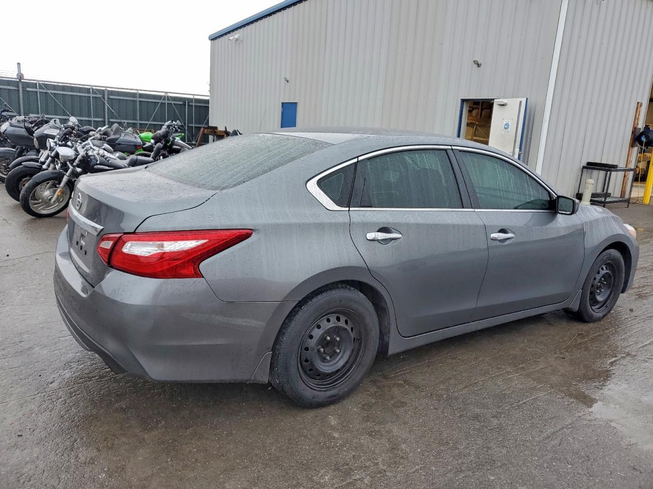 2017 NISSAN ALTIMA