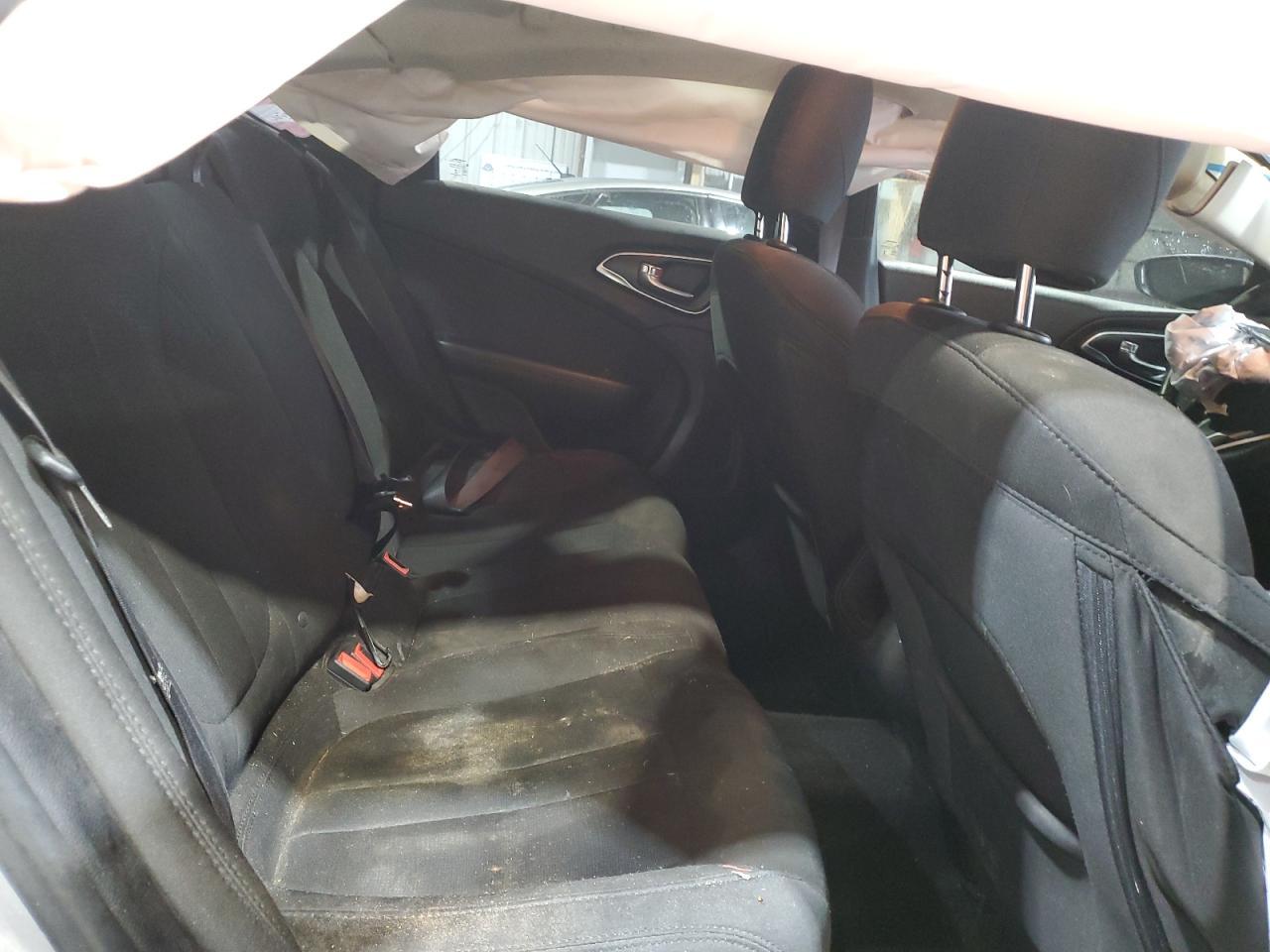 2016 CHRYSLER 200