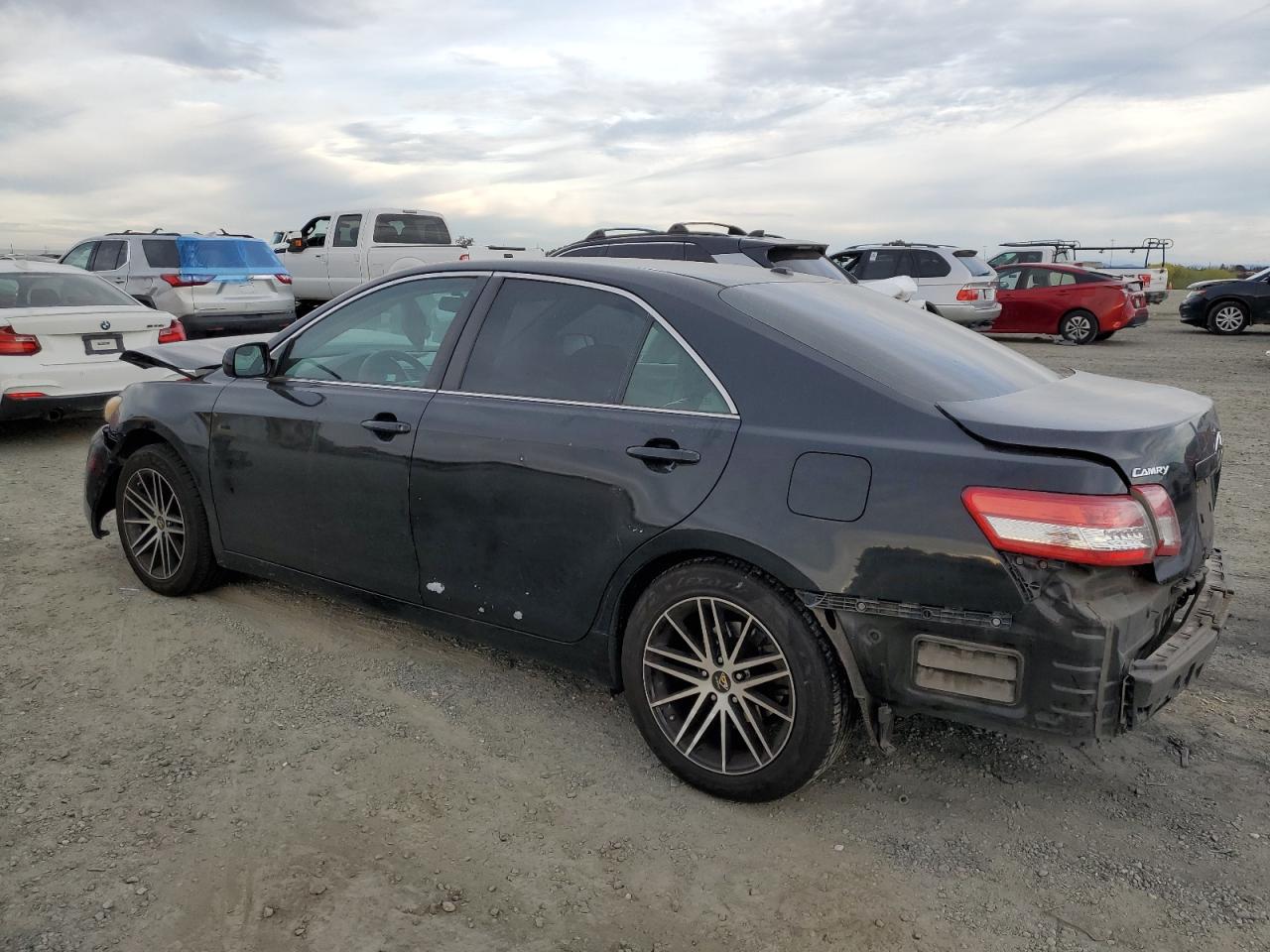 2011 TOYOTA CAMRY