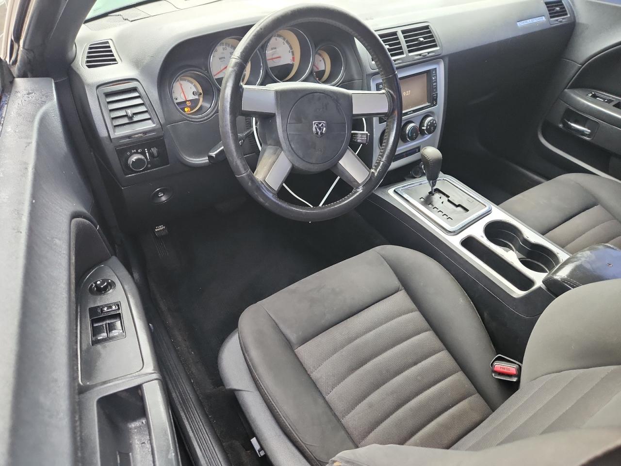 2009 DODGE Challenger