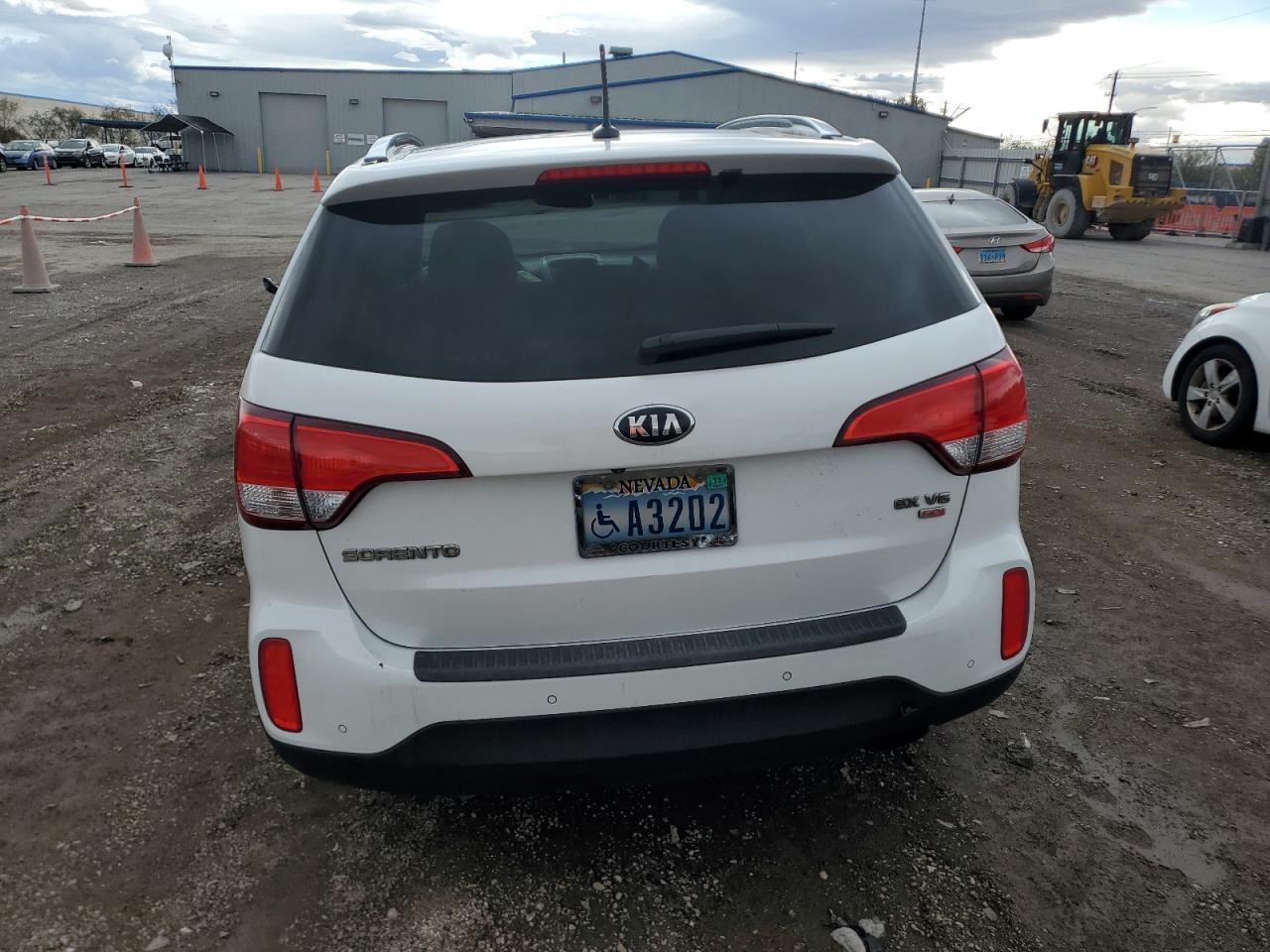 2015 KIA SORENTO