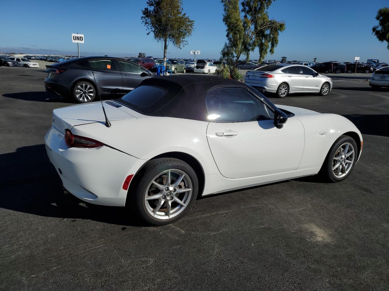 2016 MAZDA MX-5 Miata
