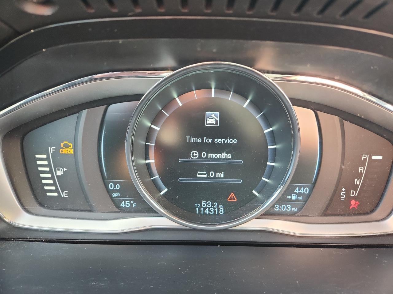 2015 VOLVO S60