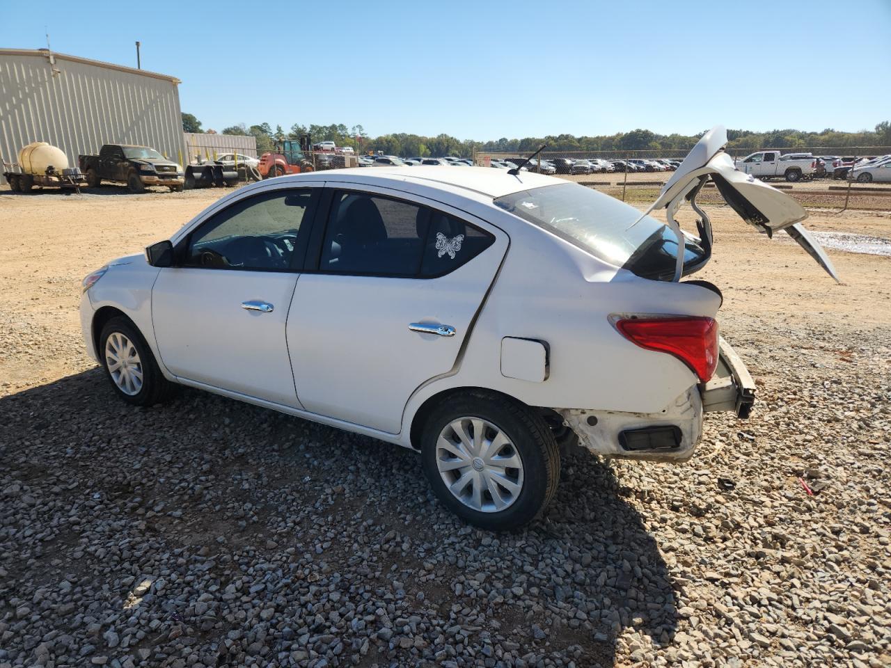 2018 NISSAN VERSA
