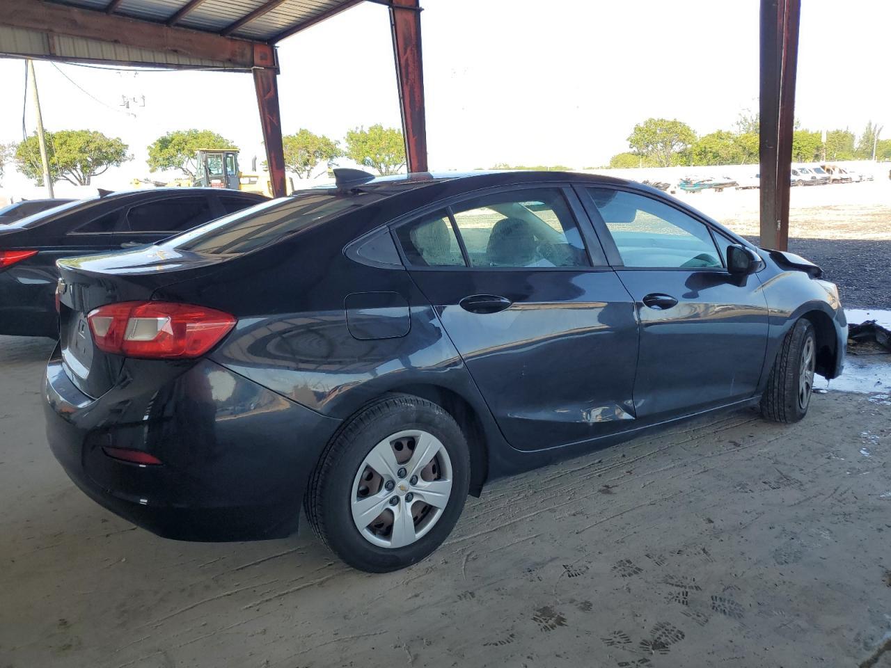 2017 CHEVROLET CRUZE