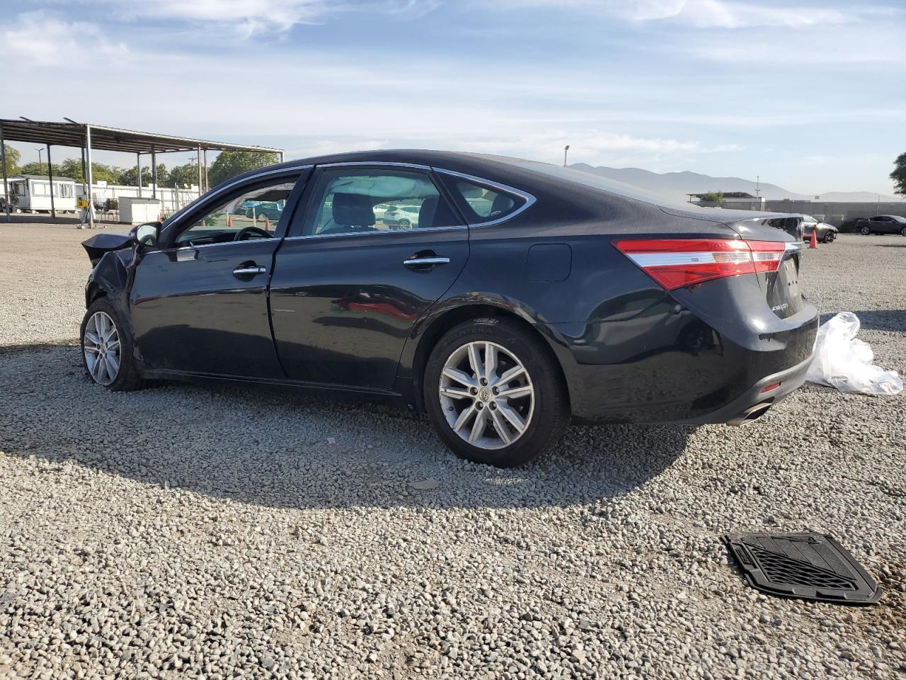 2013 TOYOTA Avalon