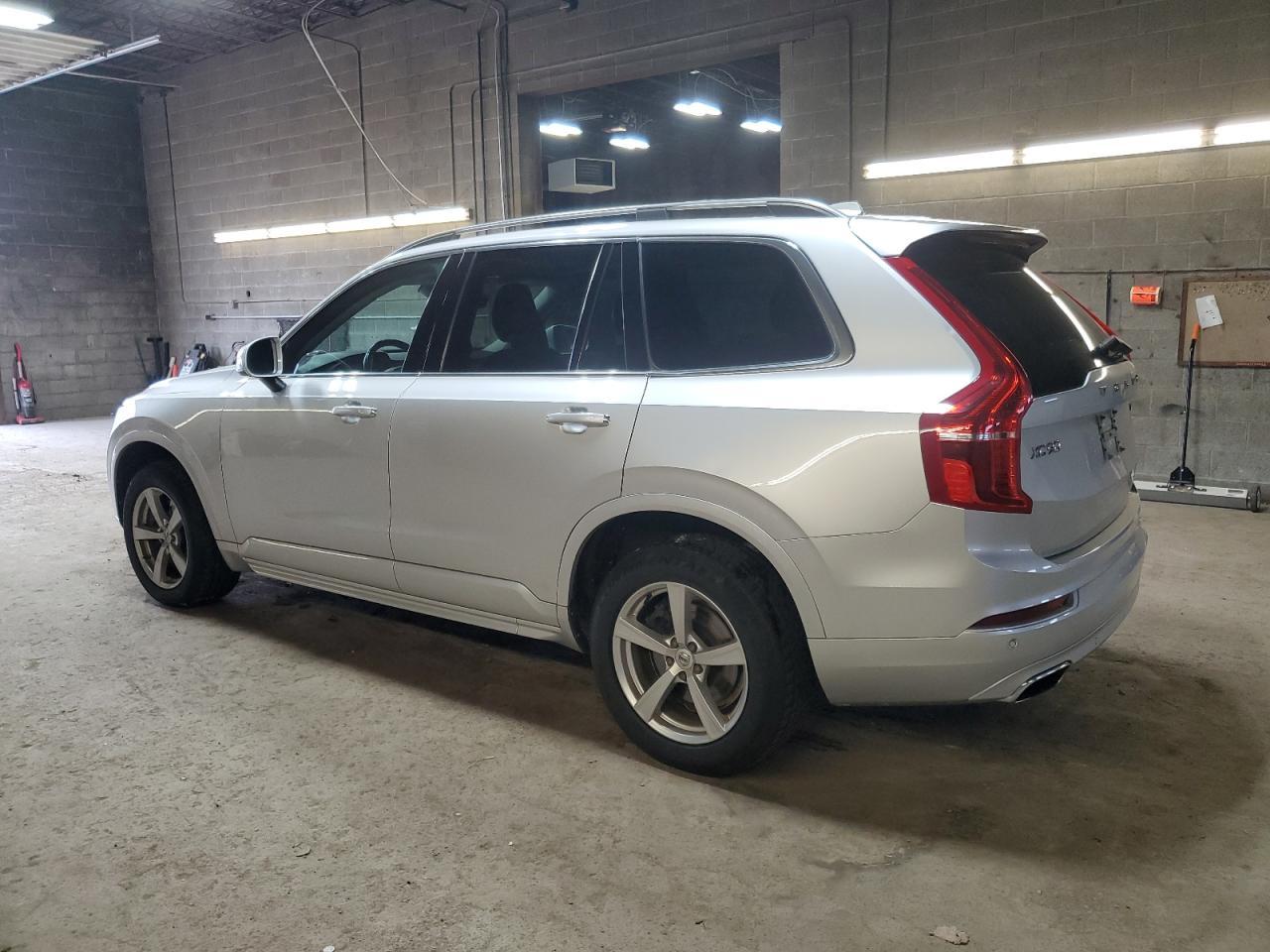 2016 VOLVO XC90