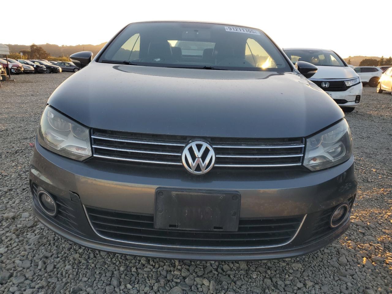 2013 VOLKSWAGEN EOS