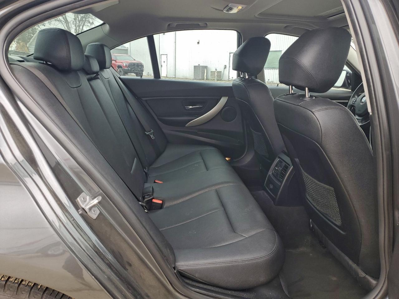 2018 BMW 3 SERIES