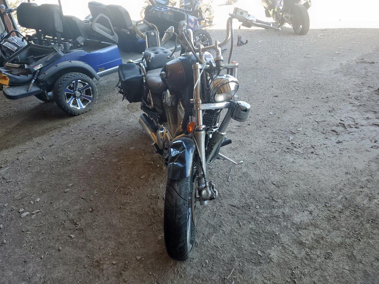 1996 SUZUKI VS1400