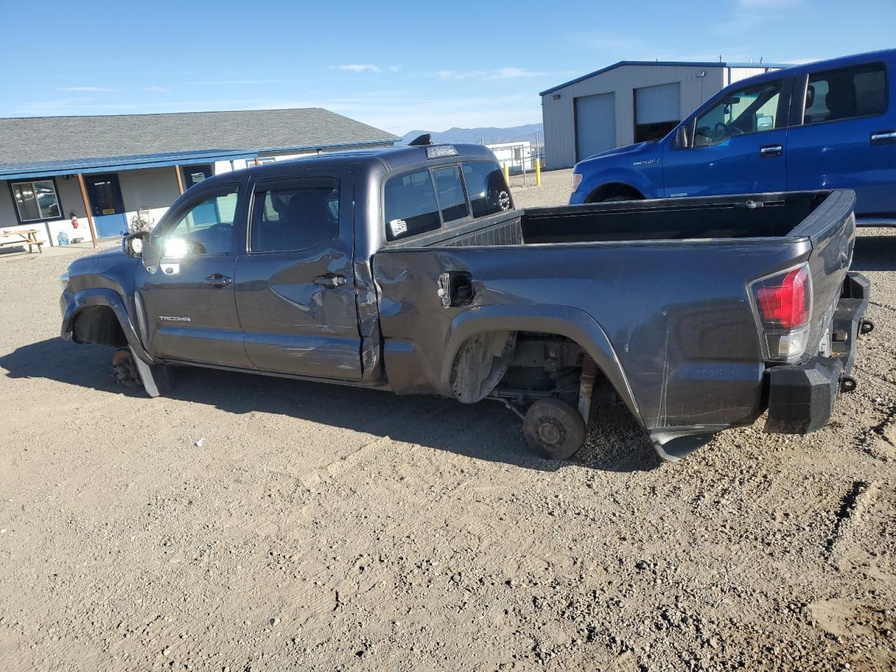 2016 TOYOTA TACOMA