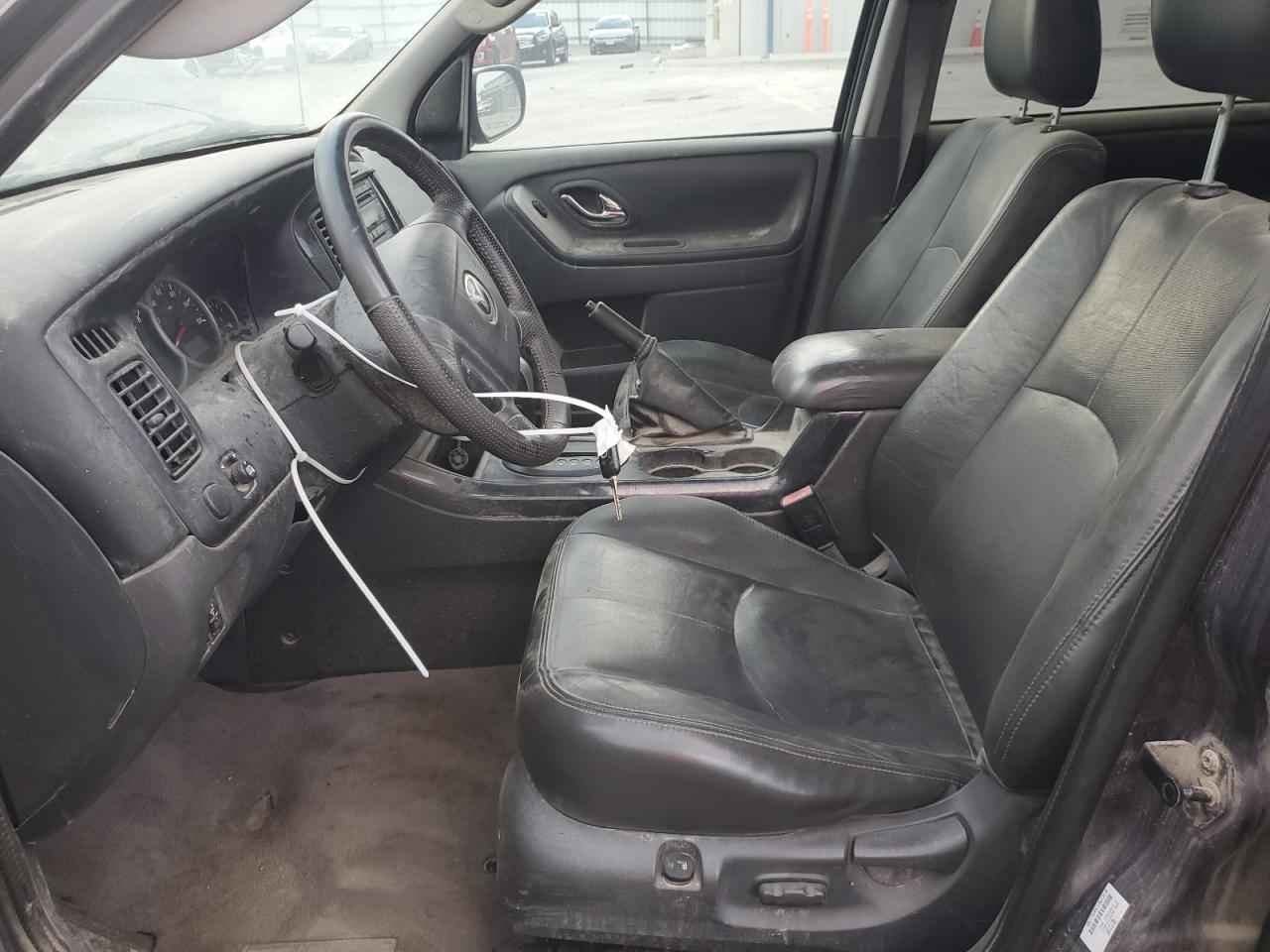 2006 MAZDA Tribute