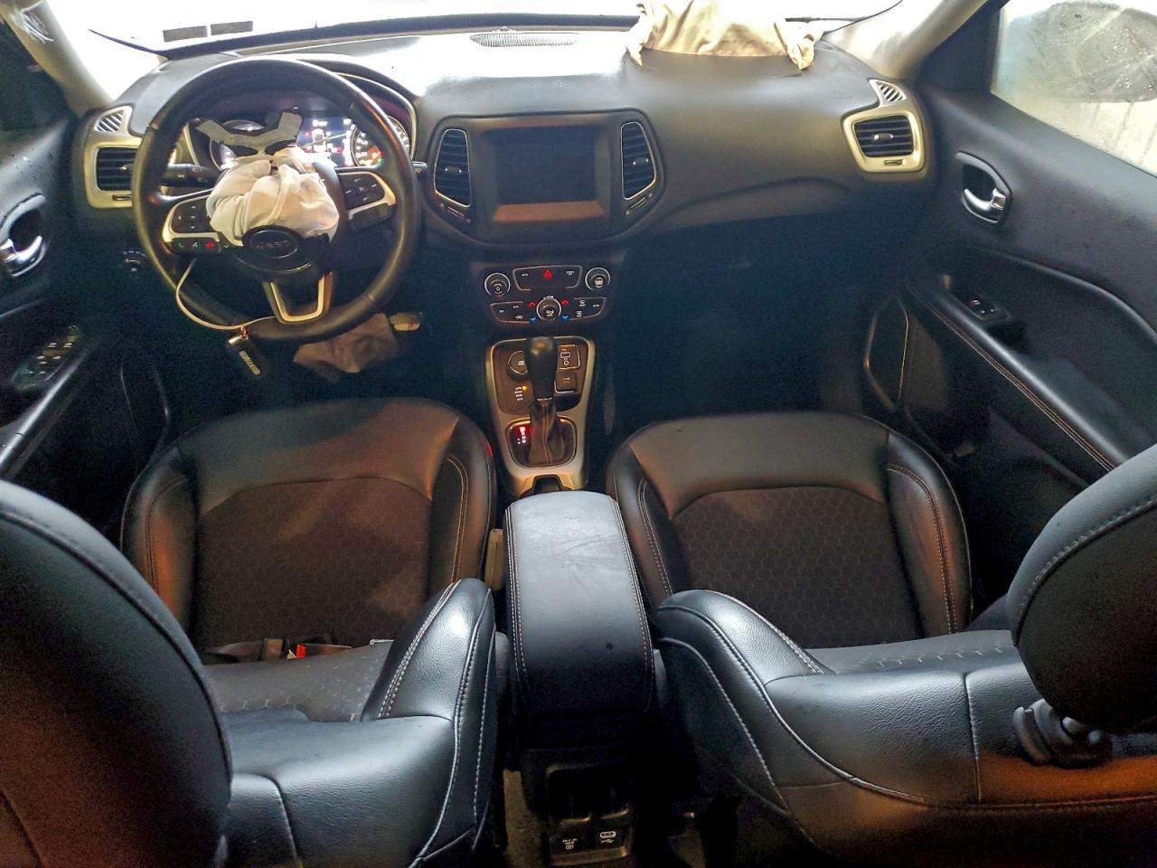 2020 JEEP Compass