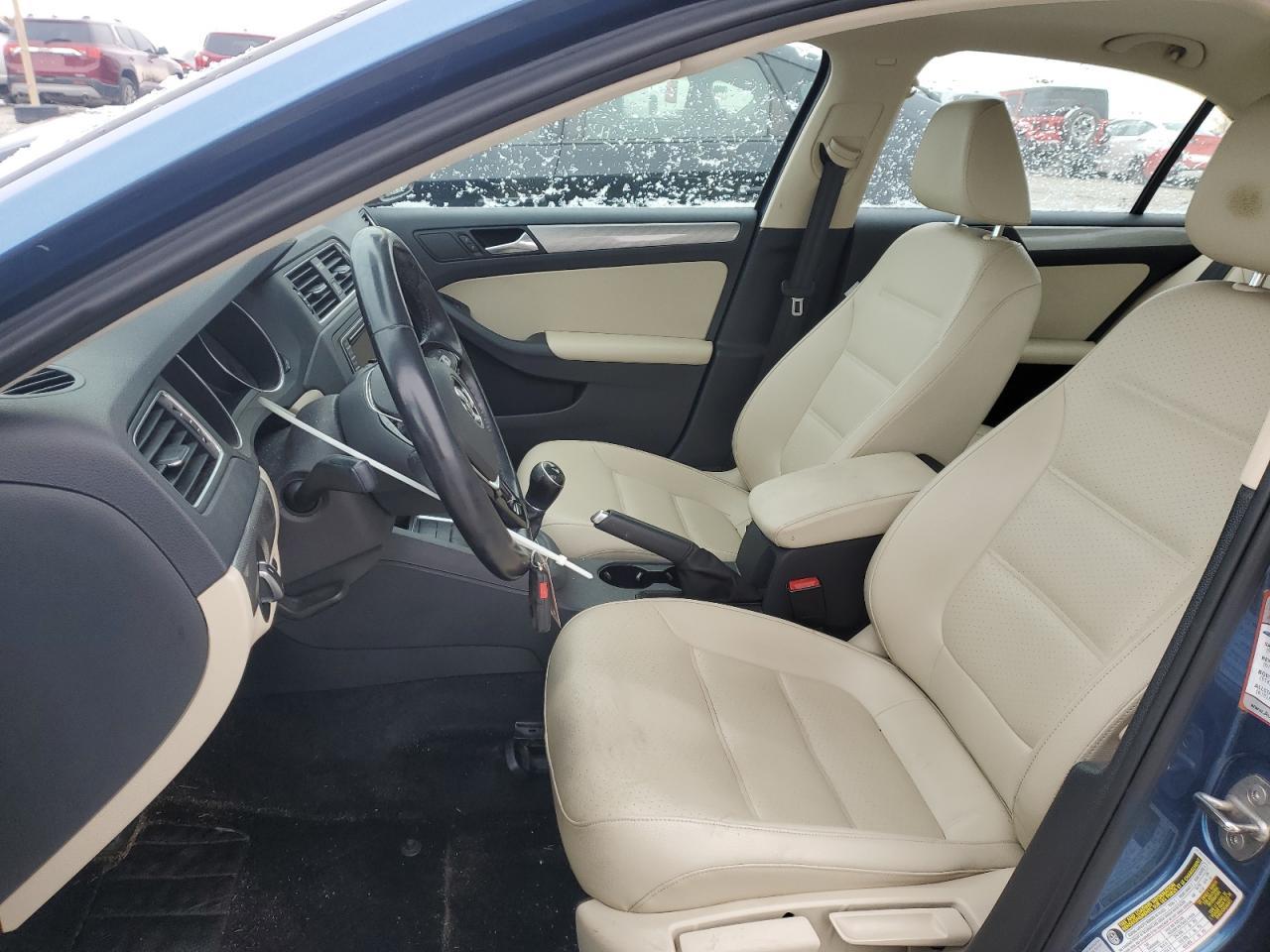 2017 VOLKSWAGEN JETTA
