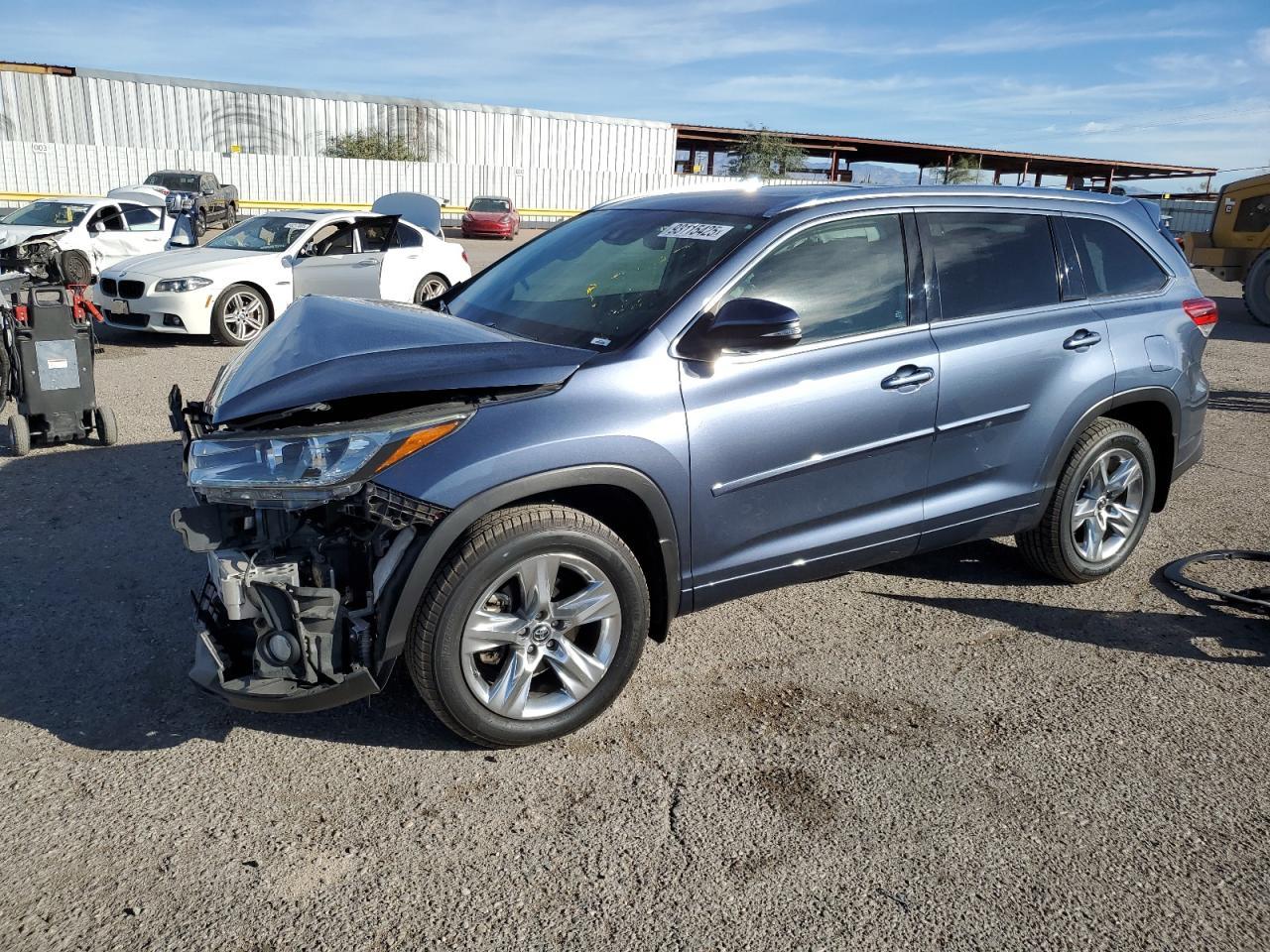 2018 TOYOTA HIGHLANDER