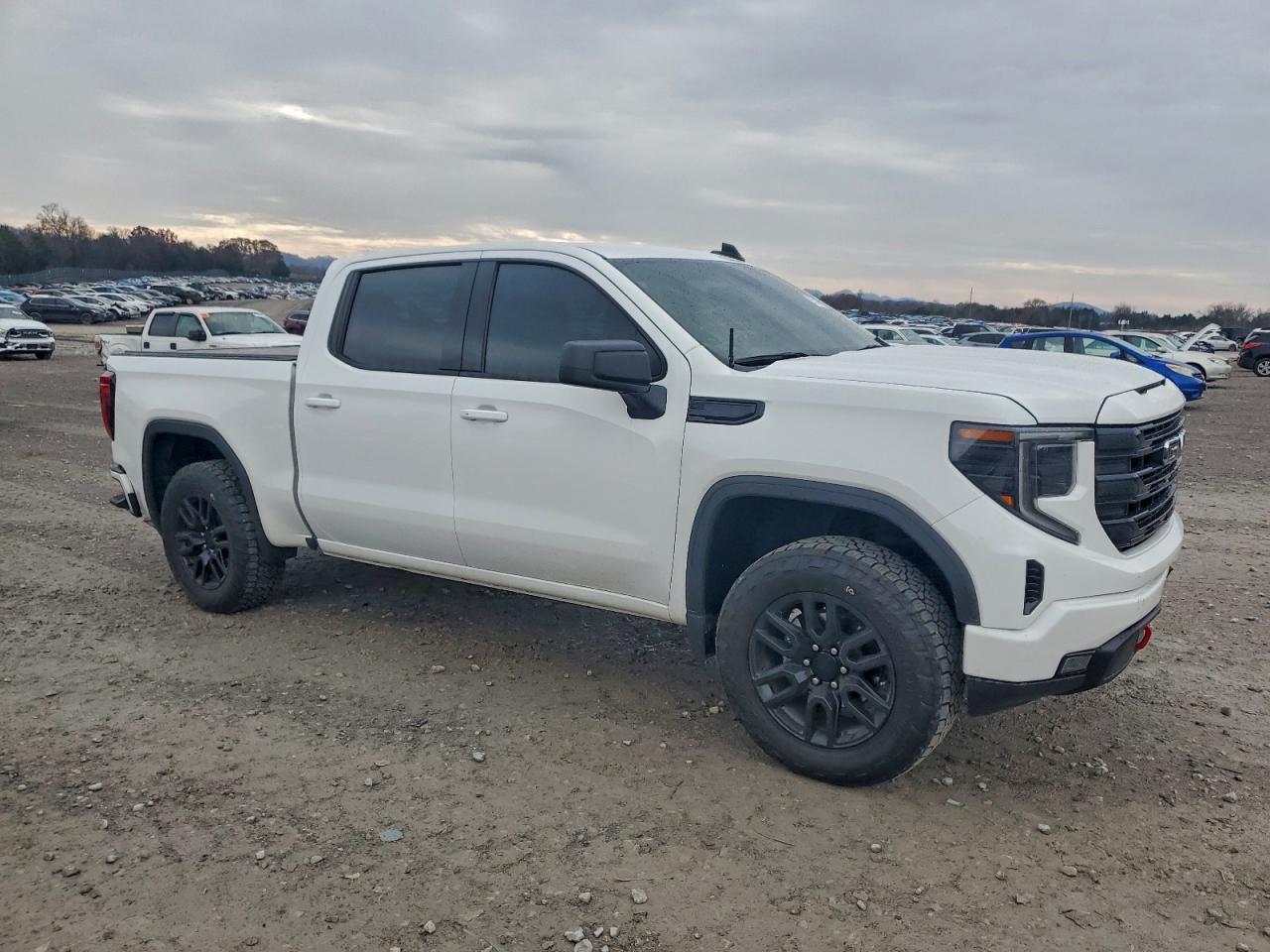 2023 GMC Sierra