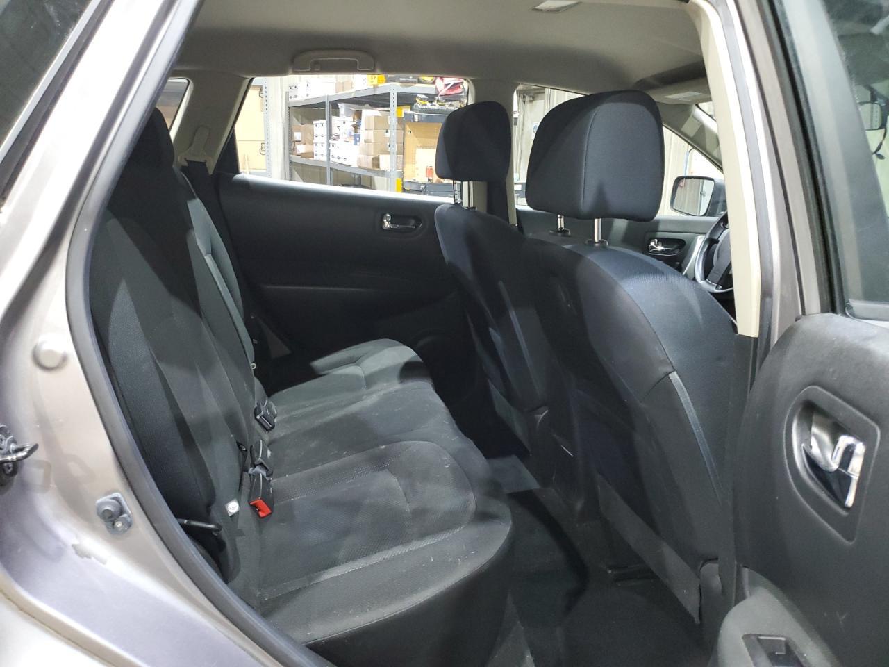 2014 NISSAN ROGUE