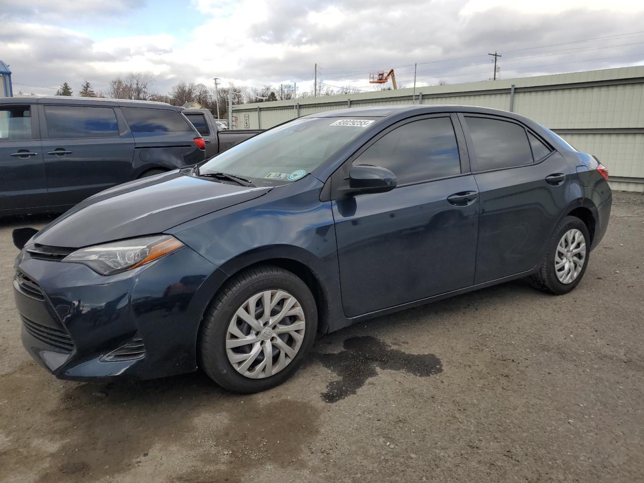 2018 TOYOTA COROLLA