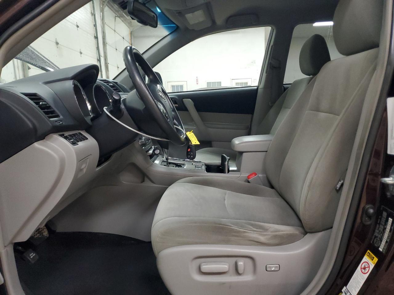 2013 TOYOTA HIGHLANDER