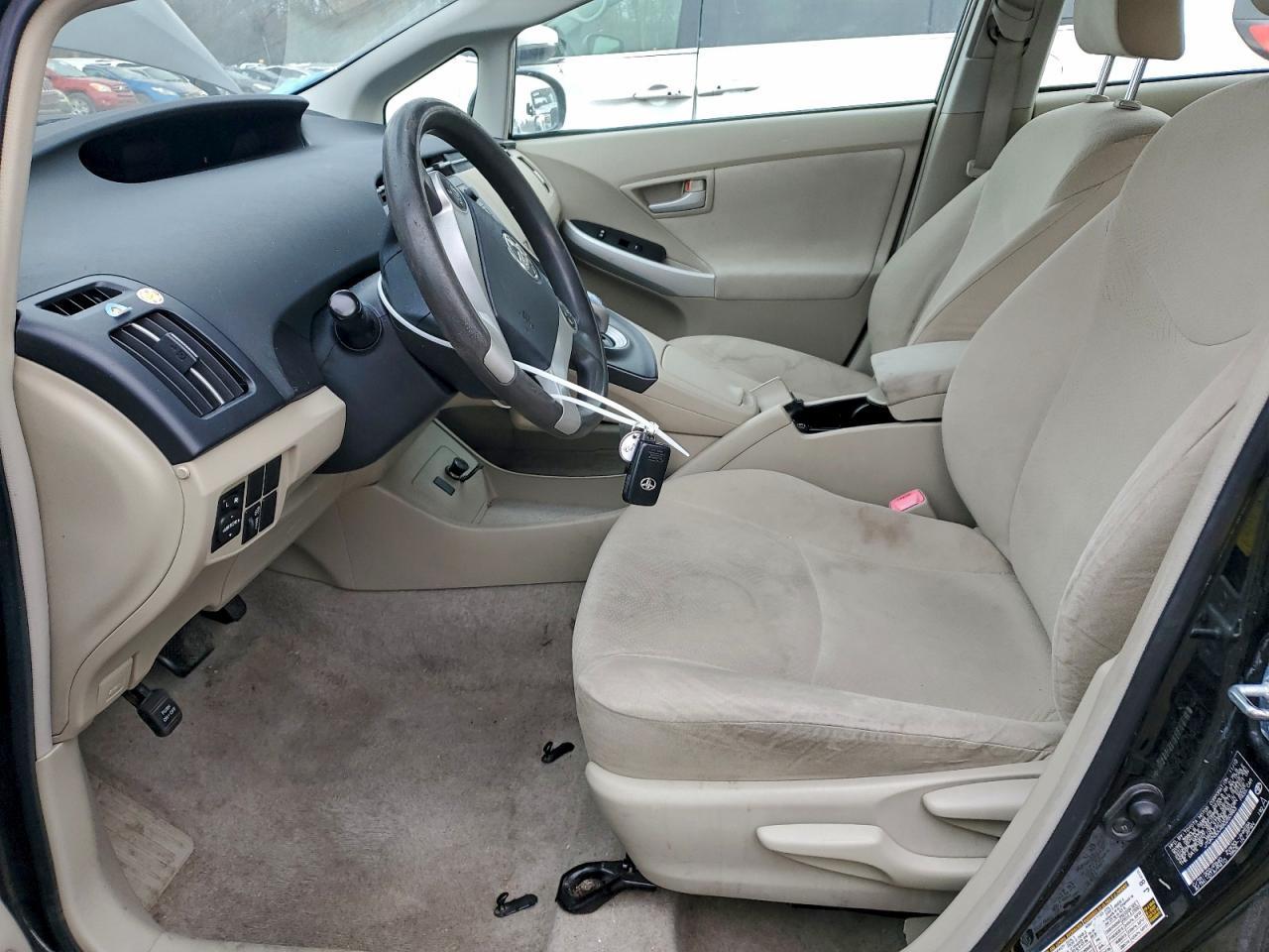 2011 TOYOTA PRIUS