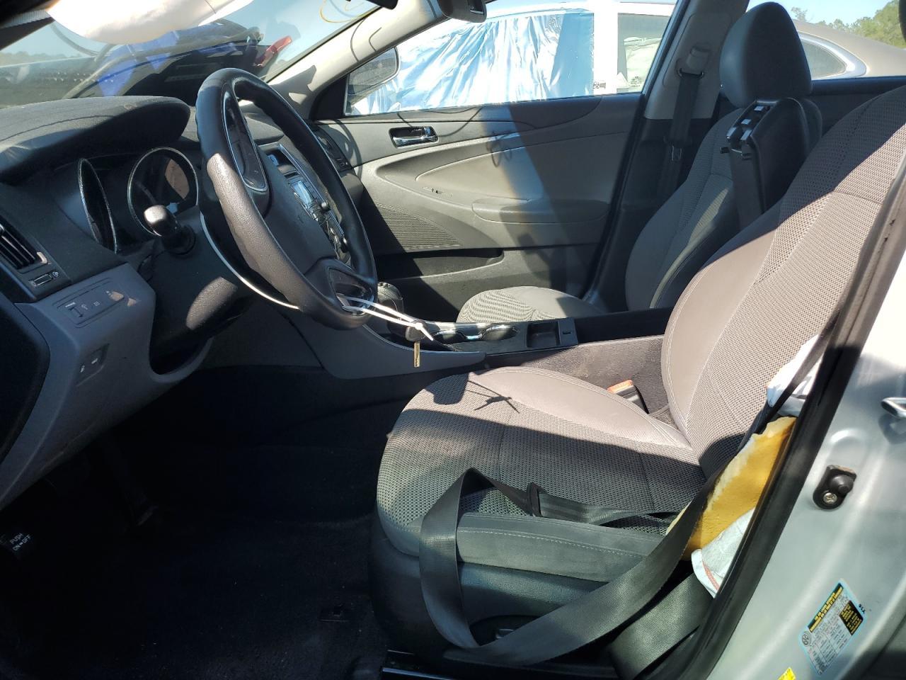 2011 HYUNDAI SONATA