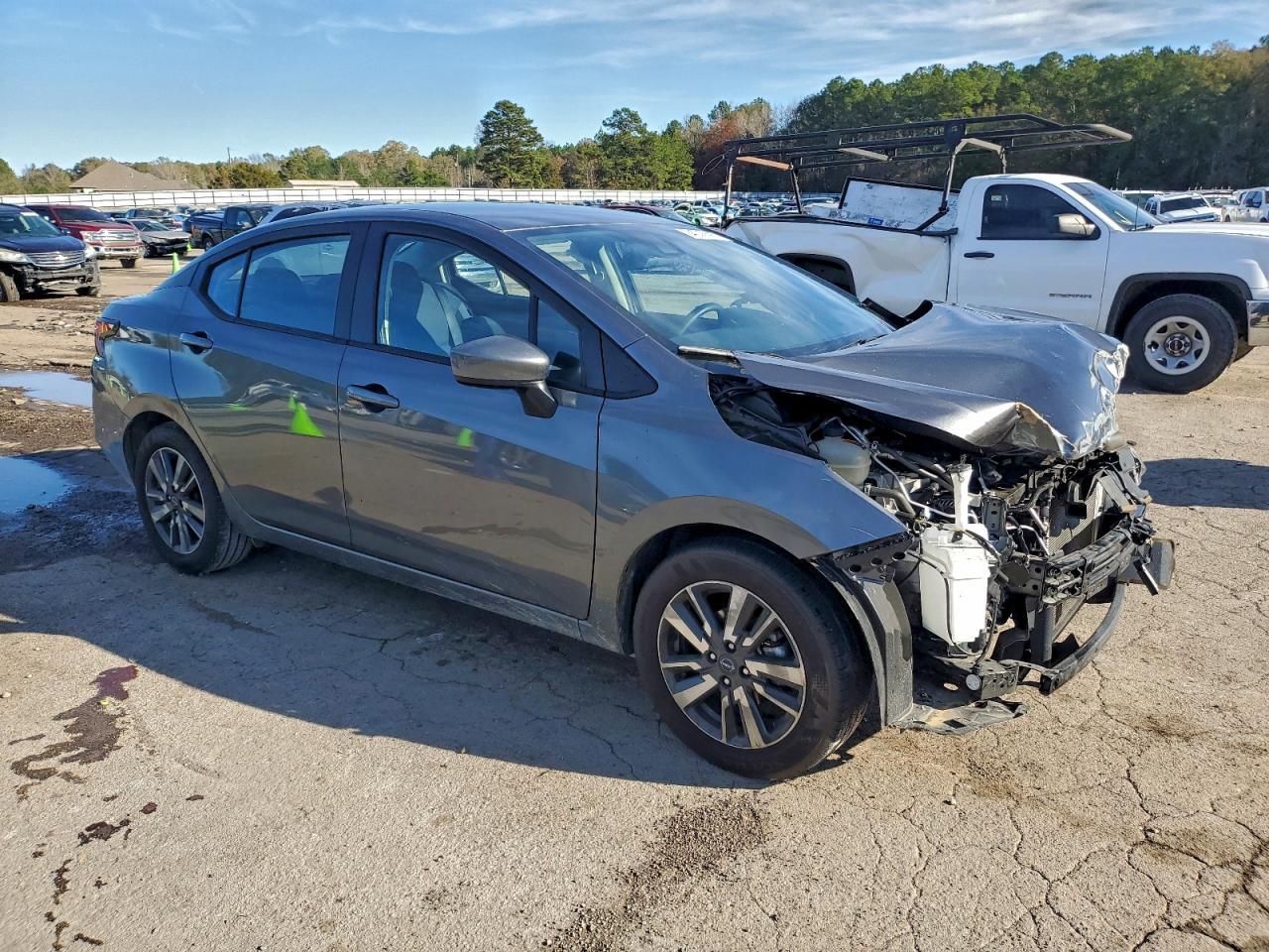 2024 NISSAN VERSA