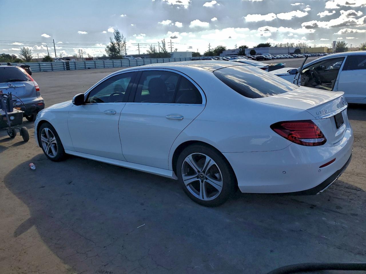2018 MERCEDES-BENZ E-Class
