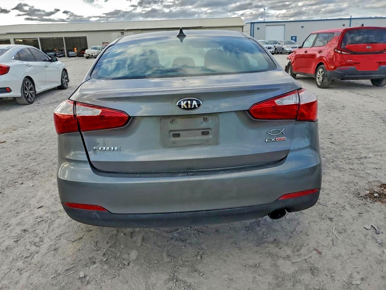 2015 KIA FORTE