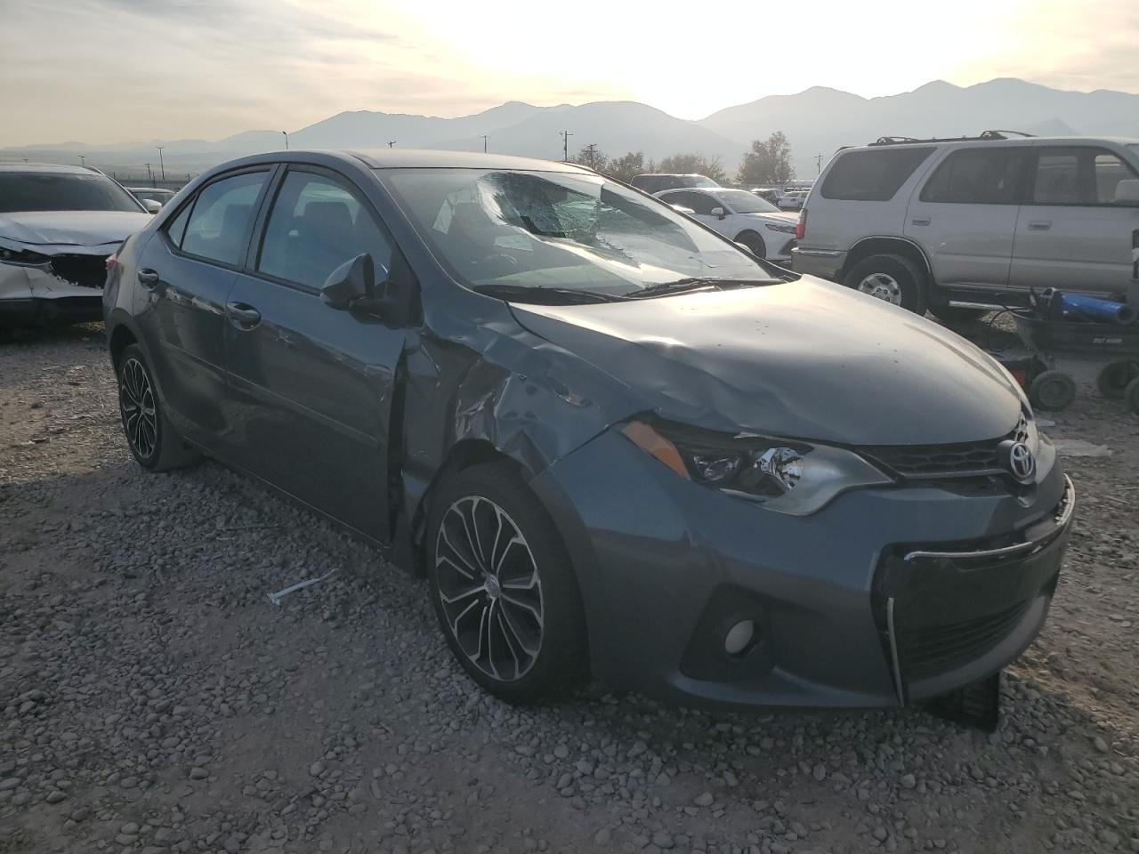 2016 TOYOTA COROLLA