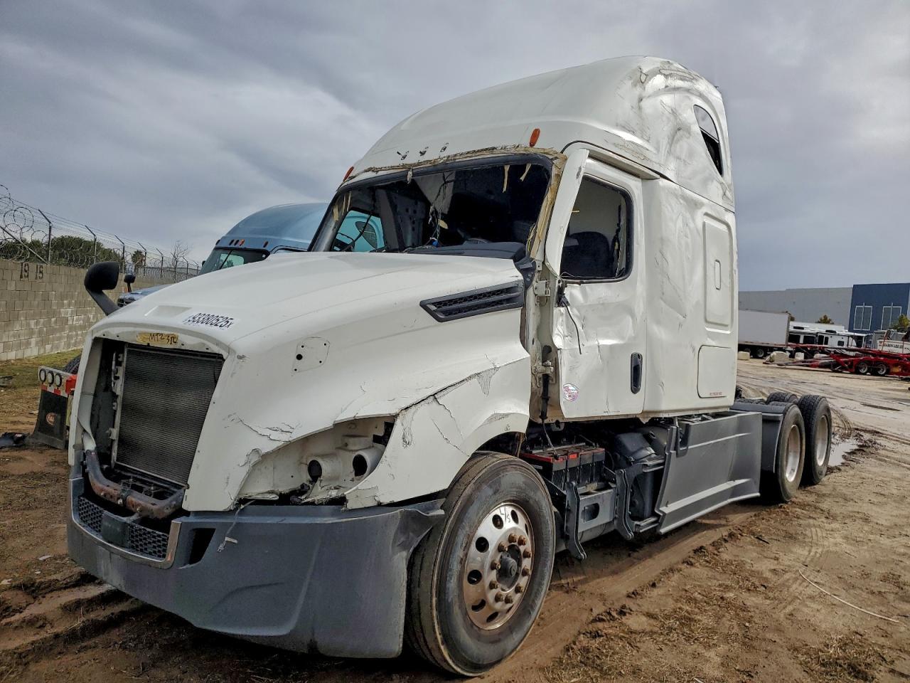 2022 FREIGHTLINER CASCADIA 126