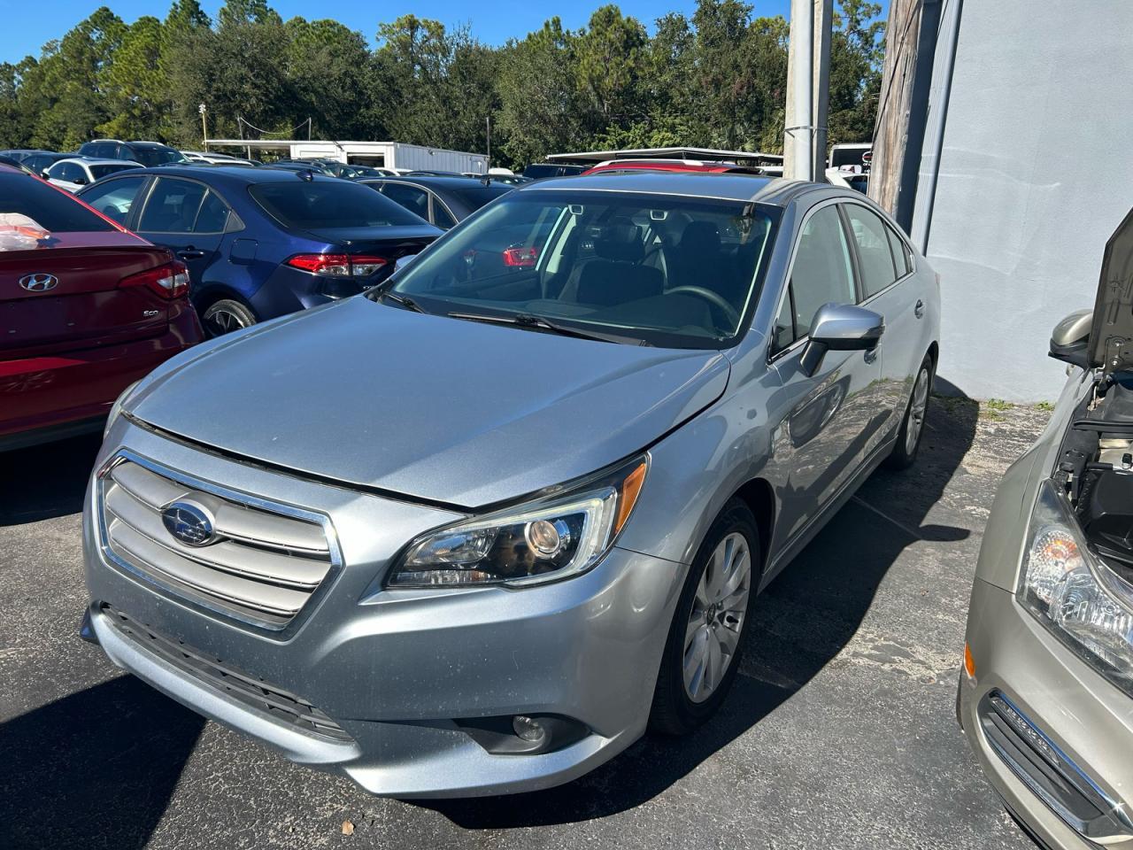 2017 SUBARU Legacy
