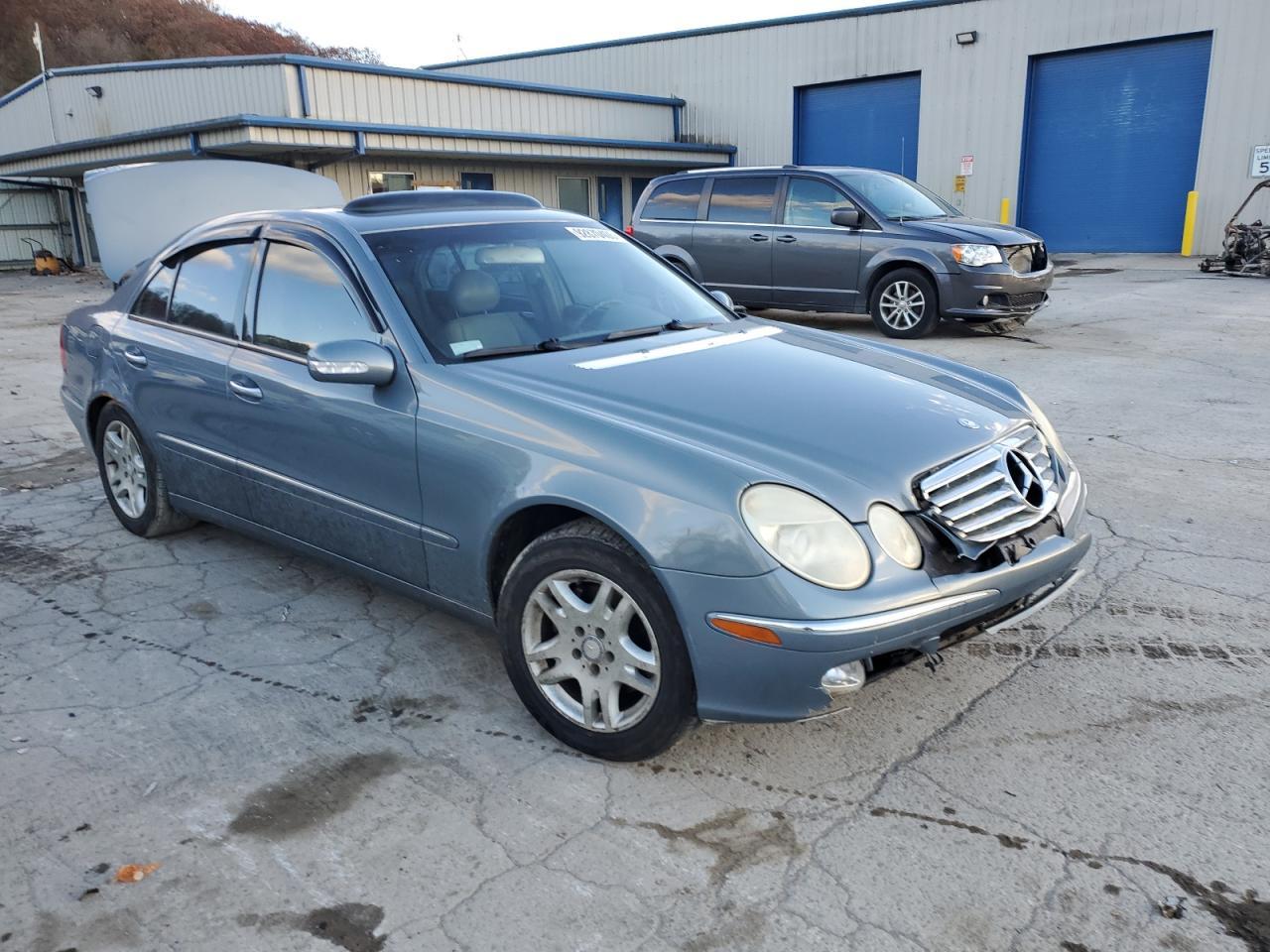 2004 MERCEDES-BENZ E-Class