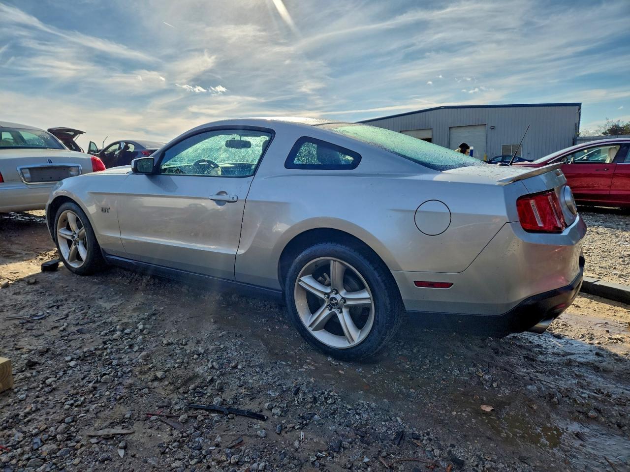 2010 FORD MUSTANG