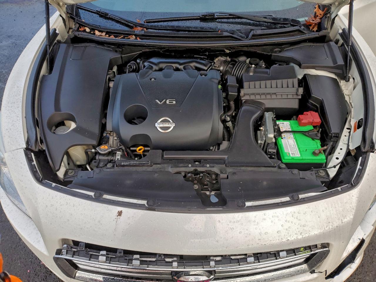 2012 NISSAN Maxima