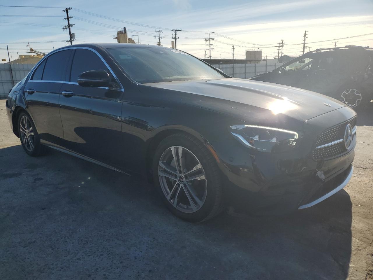2022 MERCEDES-BENZ E-Class