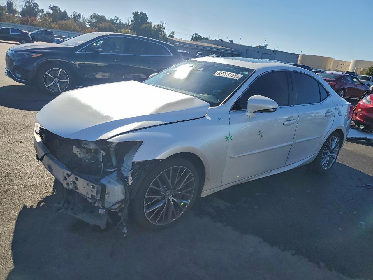 2018 LEXUS IS 300