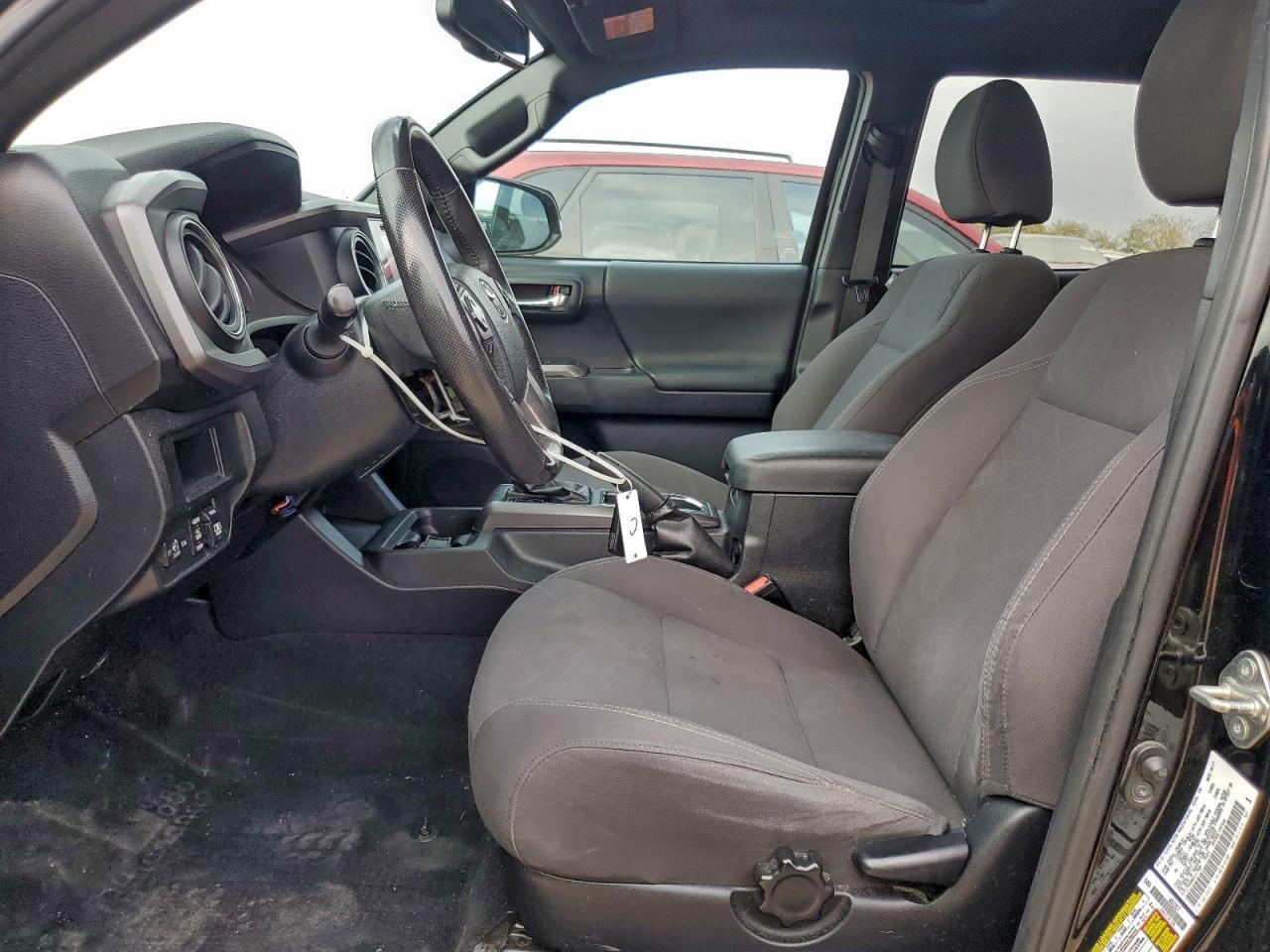 2017 TOYOTA TACOMA
