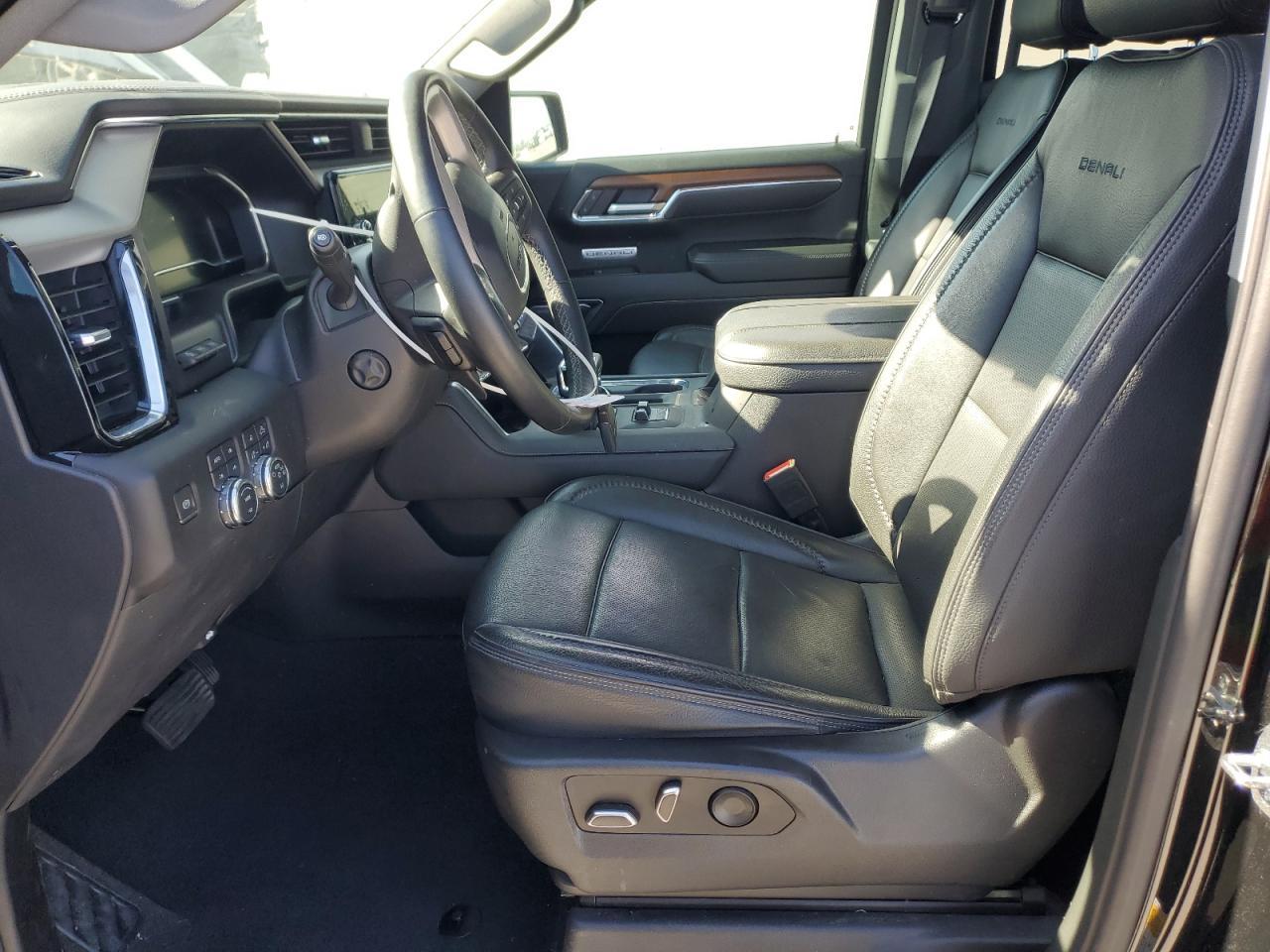 2023 GMC Sierra