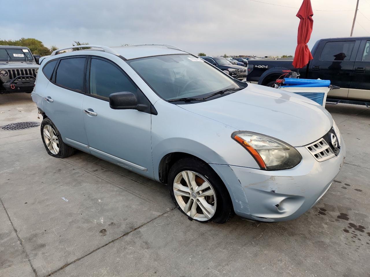 2015 NISSAN ROGUE
