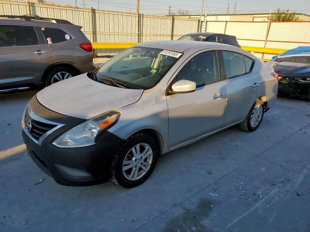 2016 NISSAN VERSA
