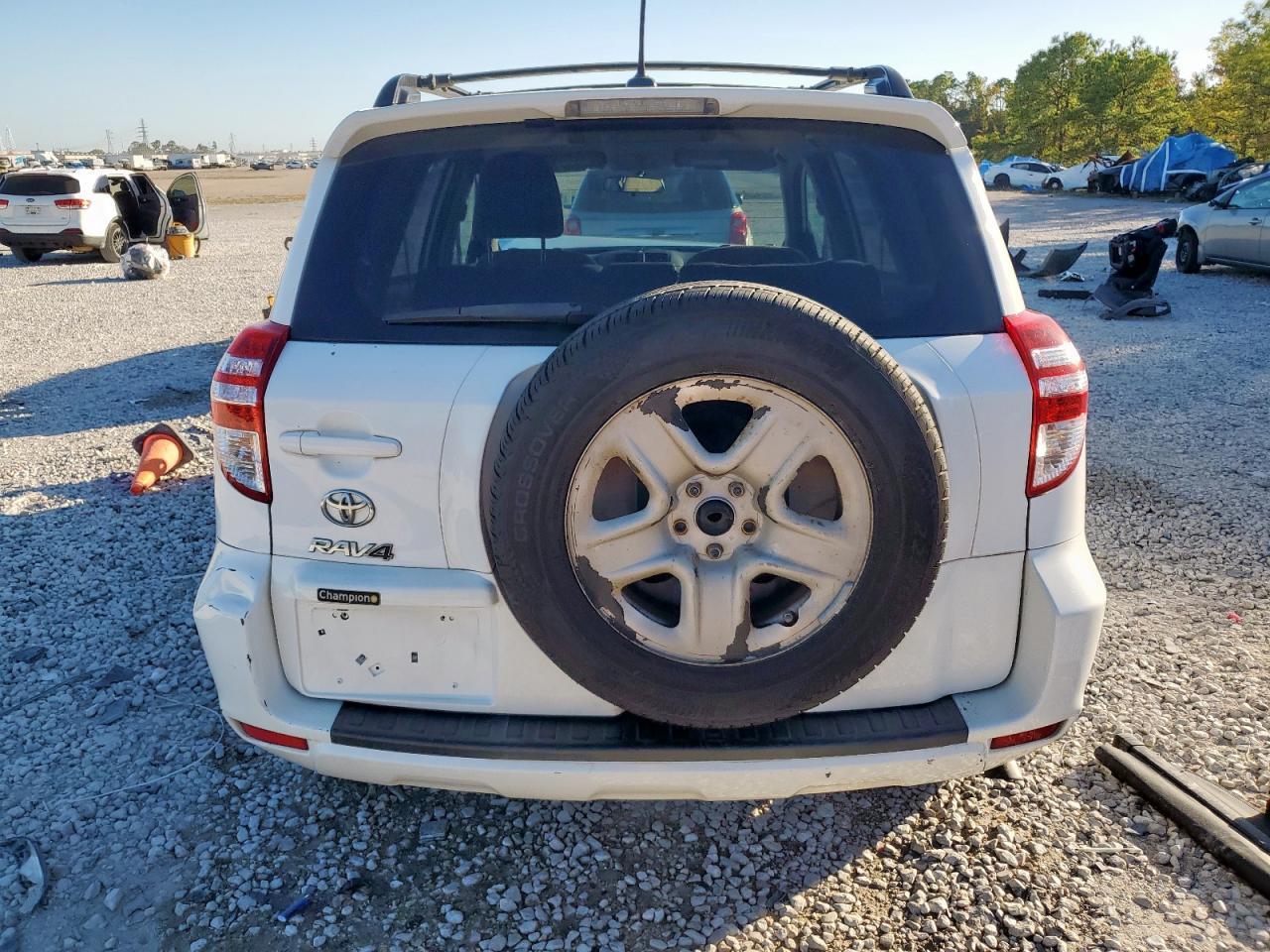 2011 TOYOTA RAV4