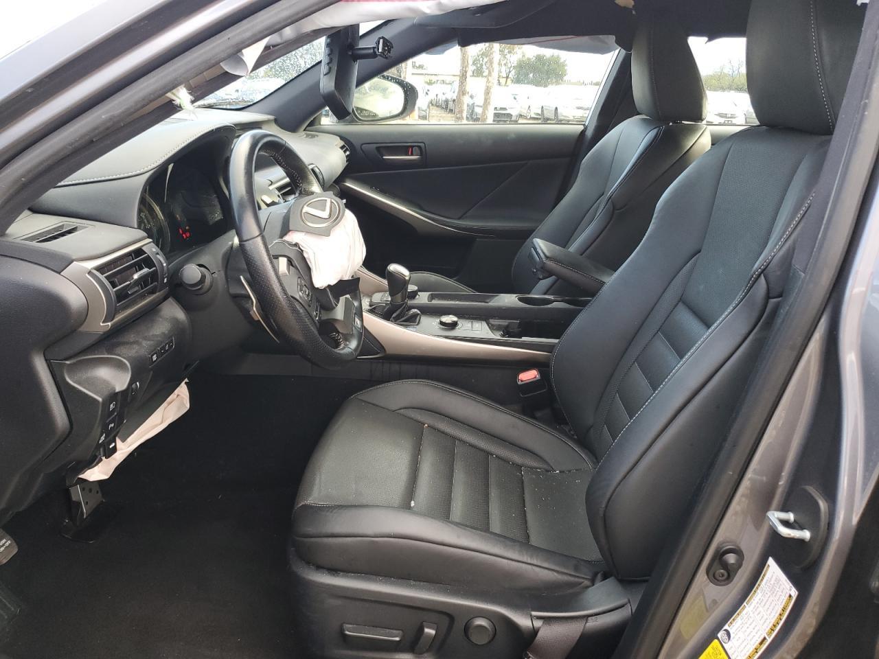 2019 LEXUS IS 300