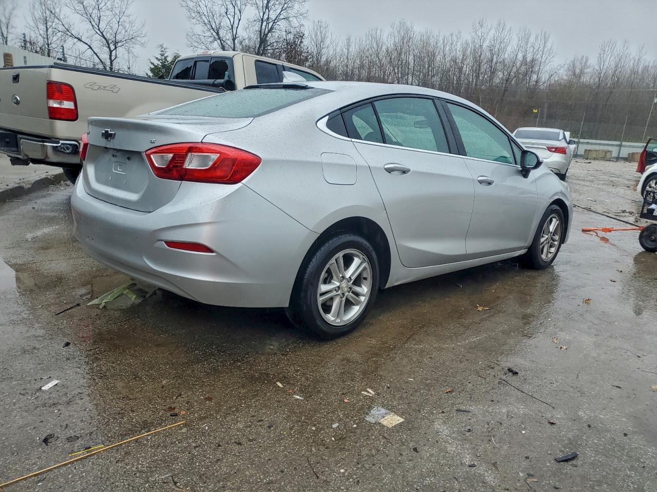 2017 CHEVROLET CRUZE