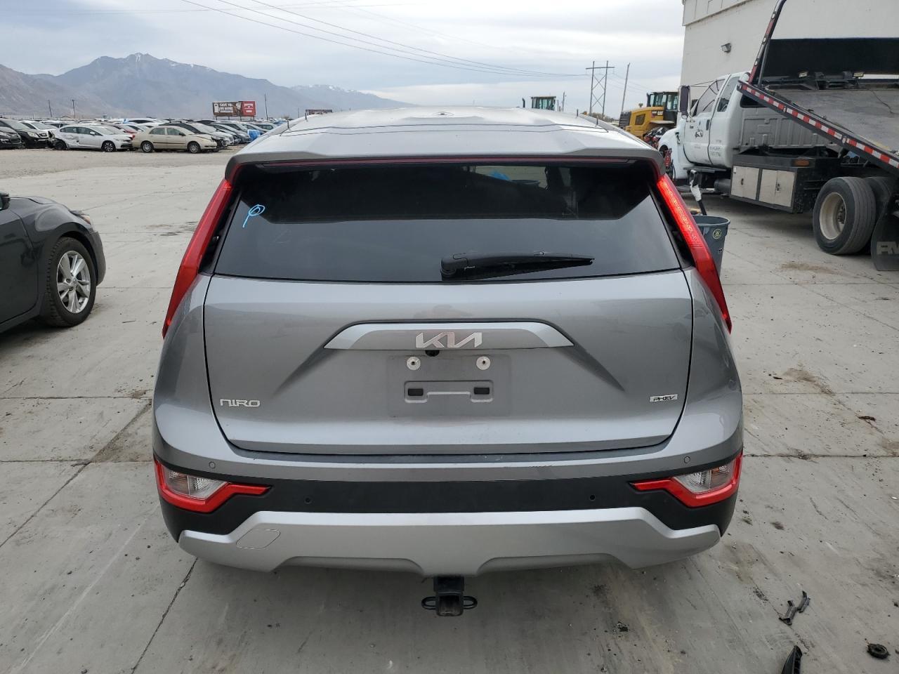 2023 KIA Niro