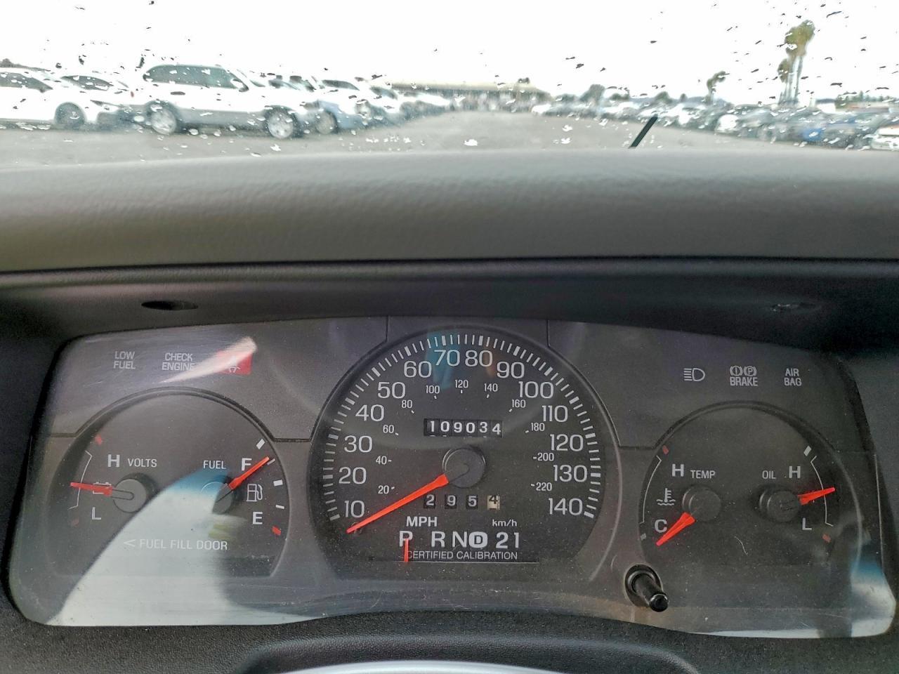 2005 FORD Crown Victoria