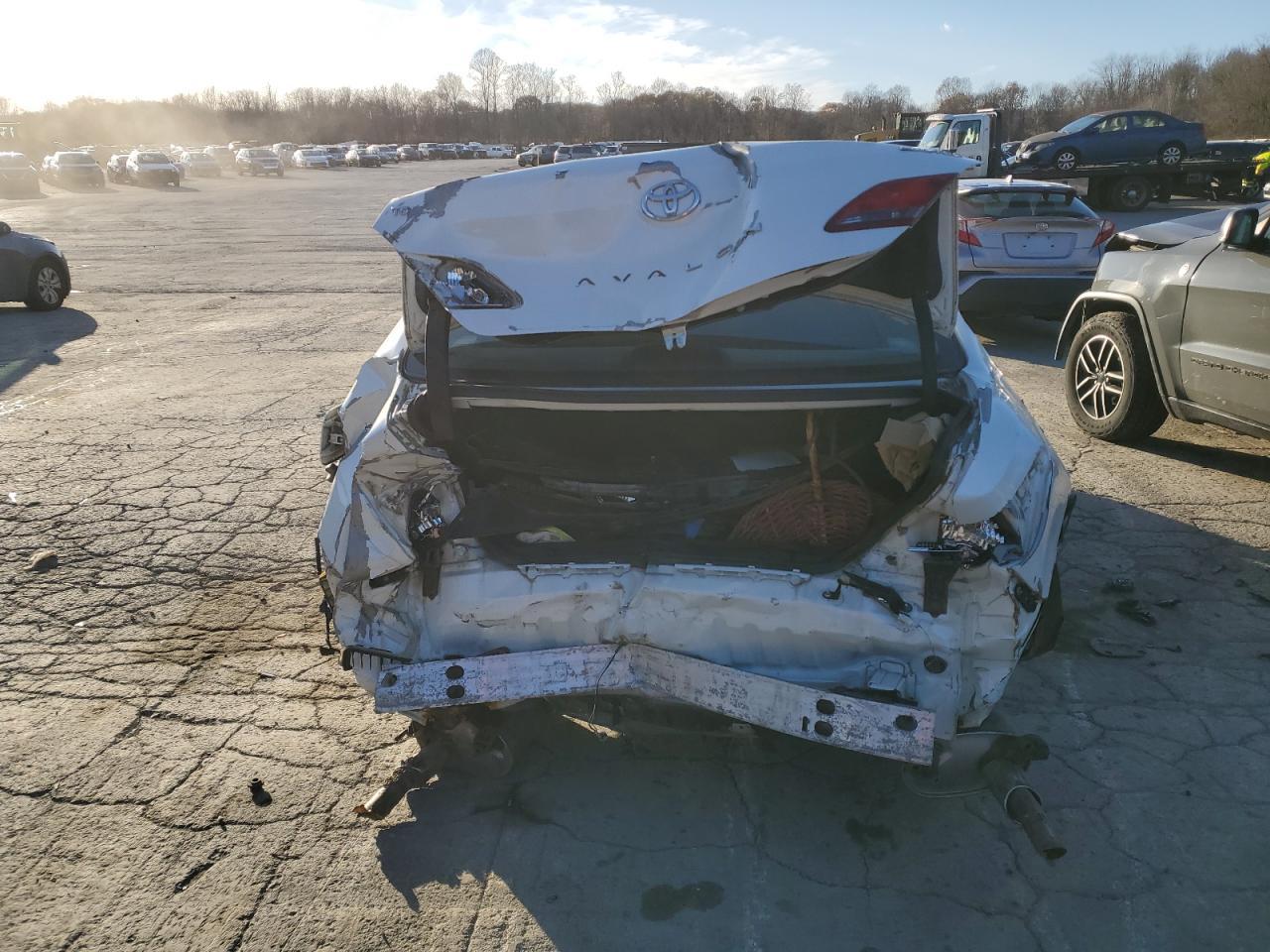 2008 TOYOTA Avalon