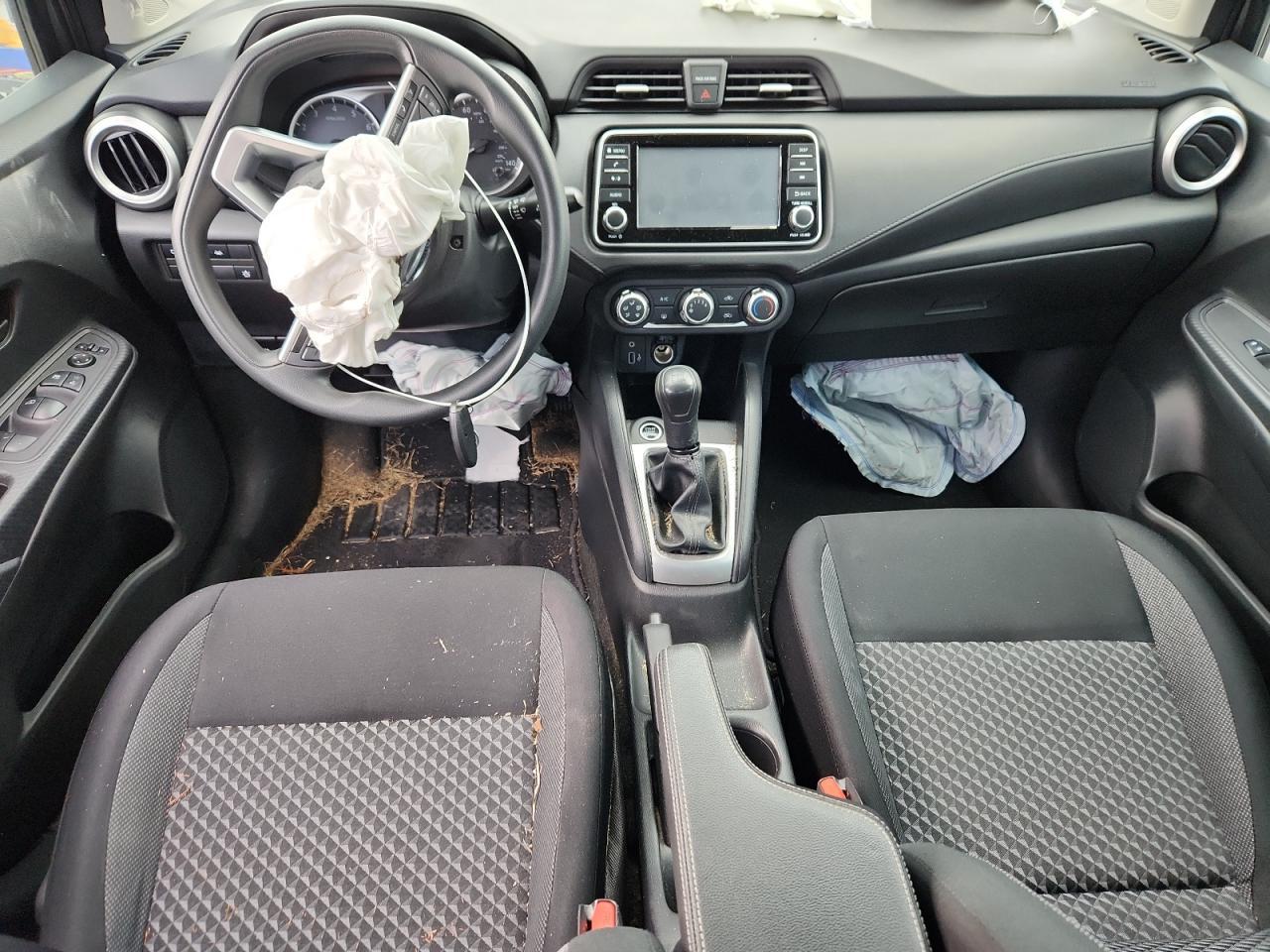 2020 NISSAN VERSA